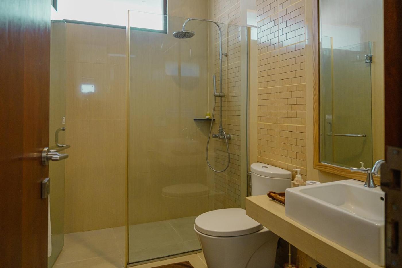 Oyama City View Villa 4 Bedrooms With A Private Swimming Pool Bandung Dış mekan fotoğraf