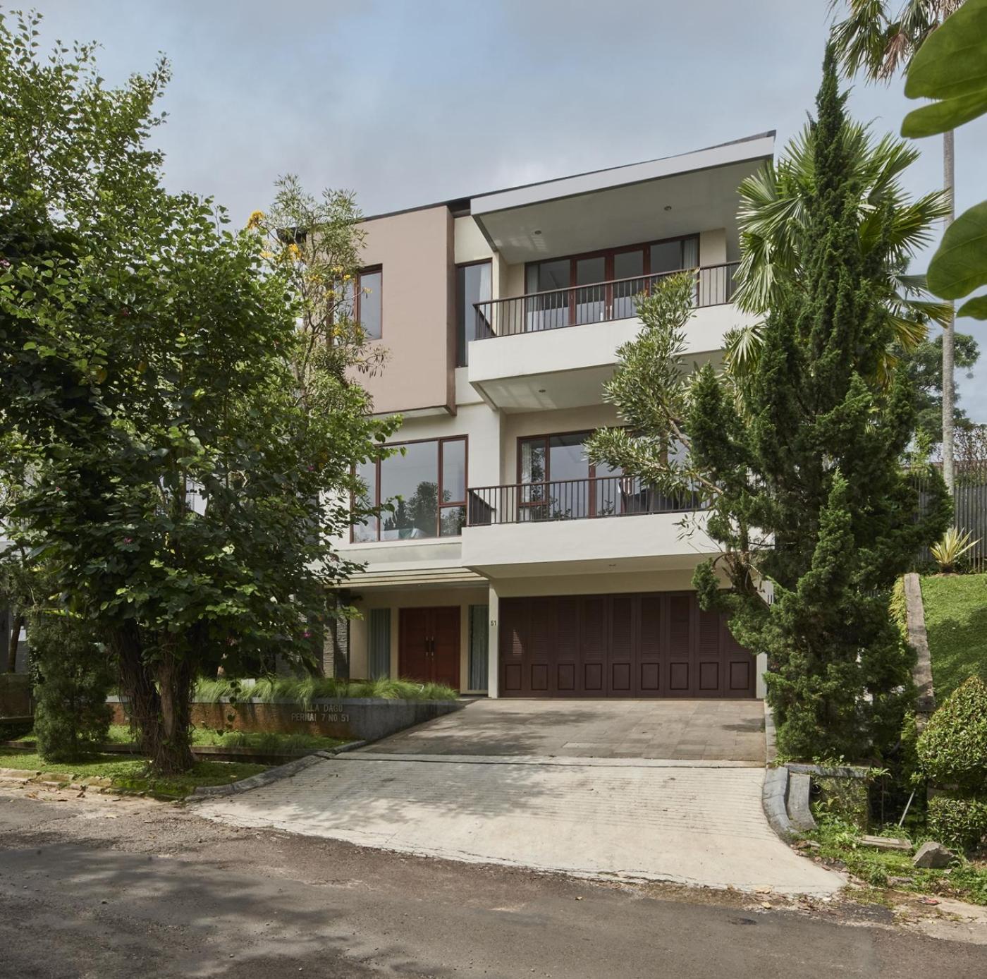 Oyama City View Villa 4 Bedrooms With A Private Swimming Pool Bandung Dış mekan fotoğraf