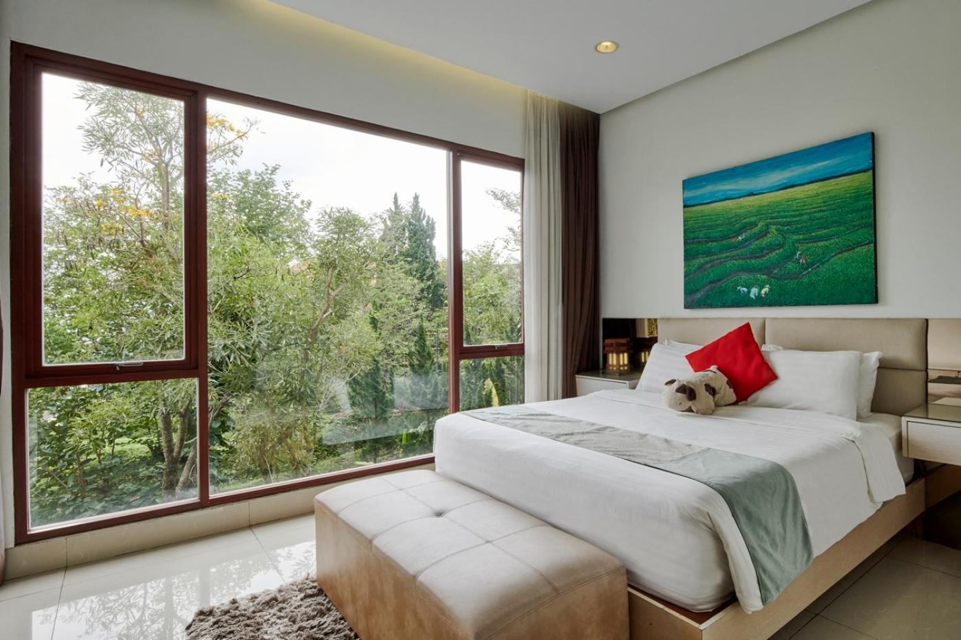Oyama City View Villa 4 Bedrooms With A Private Swimming Pool Bandung Dış mekan fotoğraf