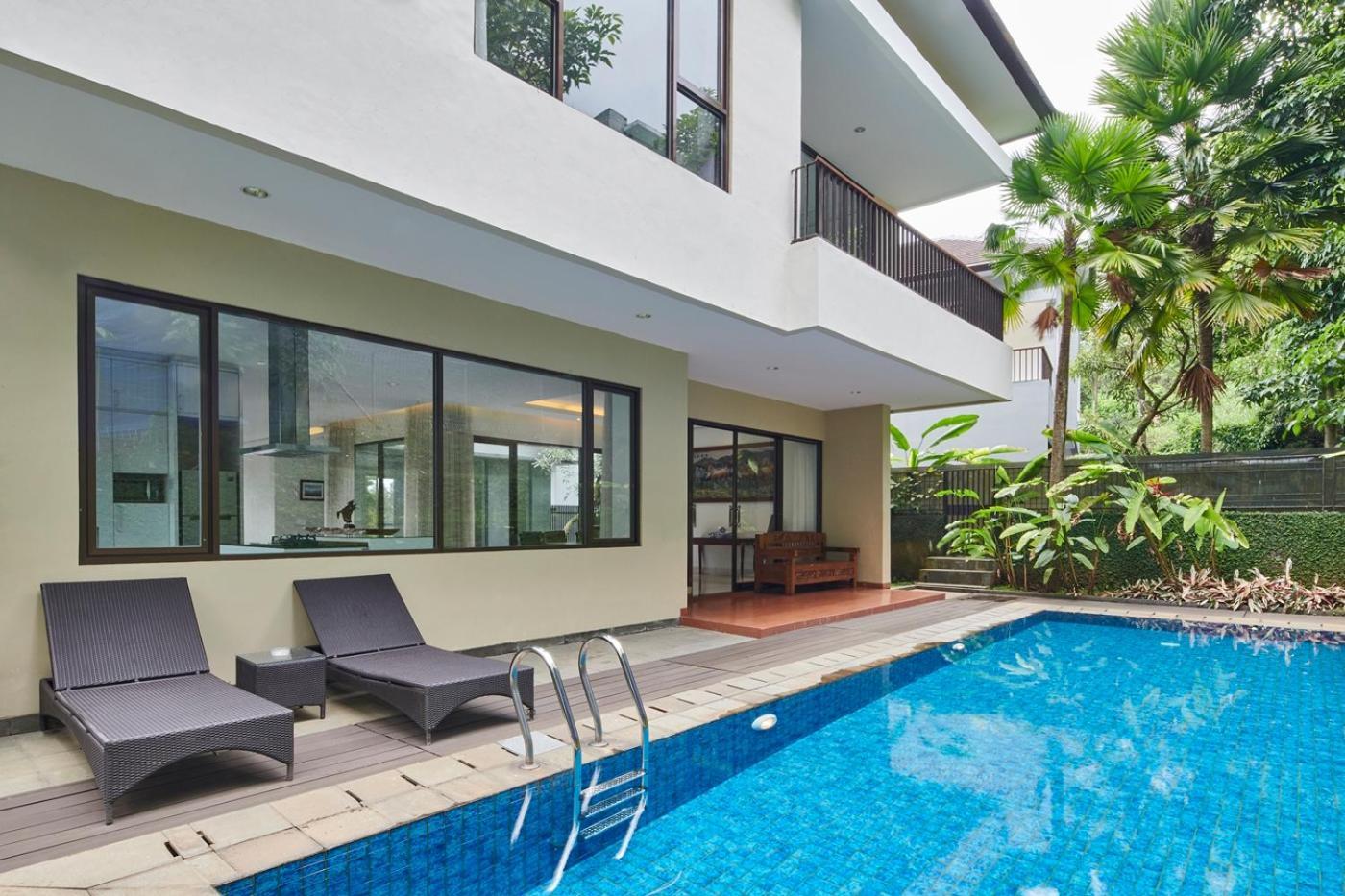 Oyama City View Villa 4 Bedrooms With A Private Swimming Pool Bandung Dış mekan fotoğraf